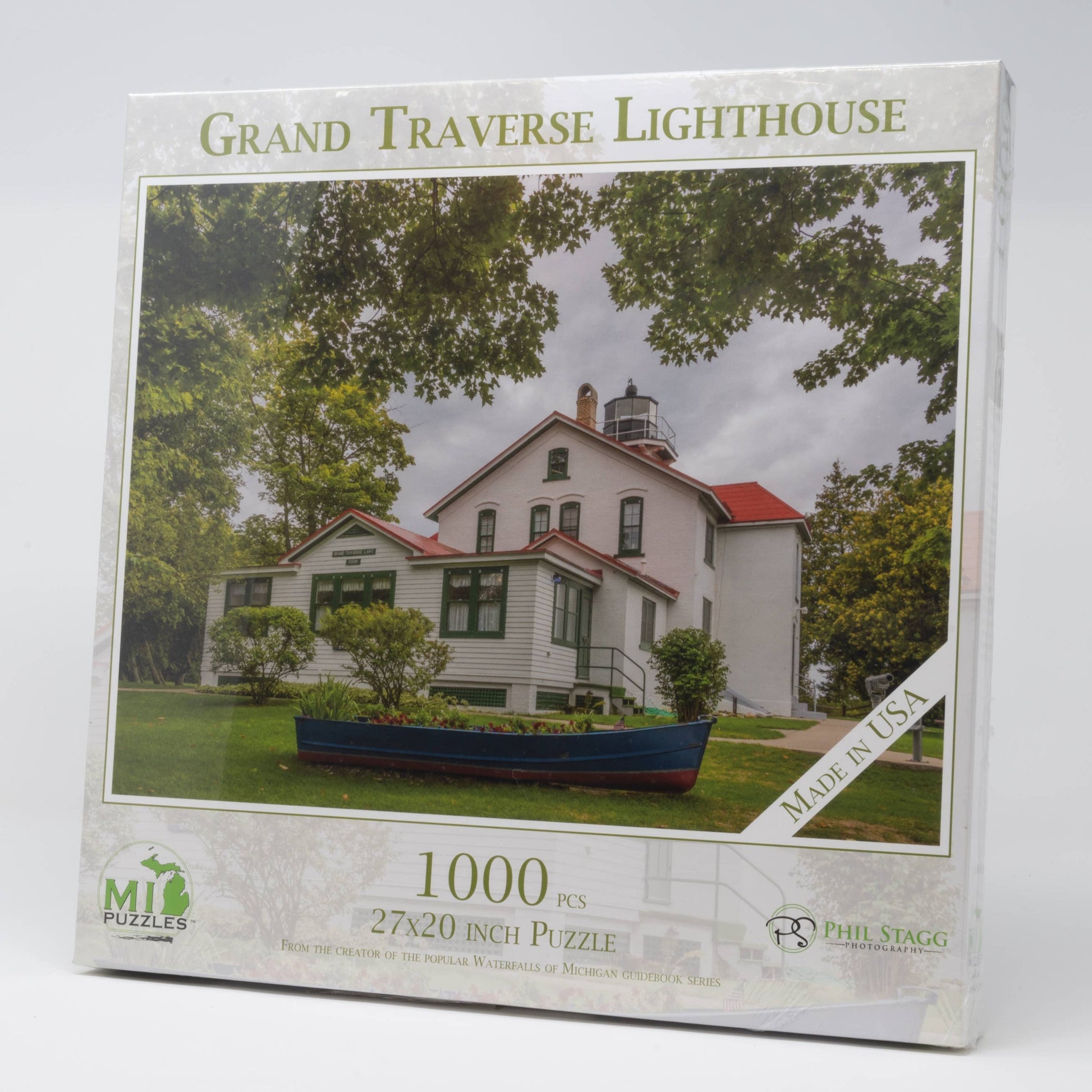 Grand Traverse Lighthouse - 1000 Piece Puzzle