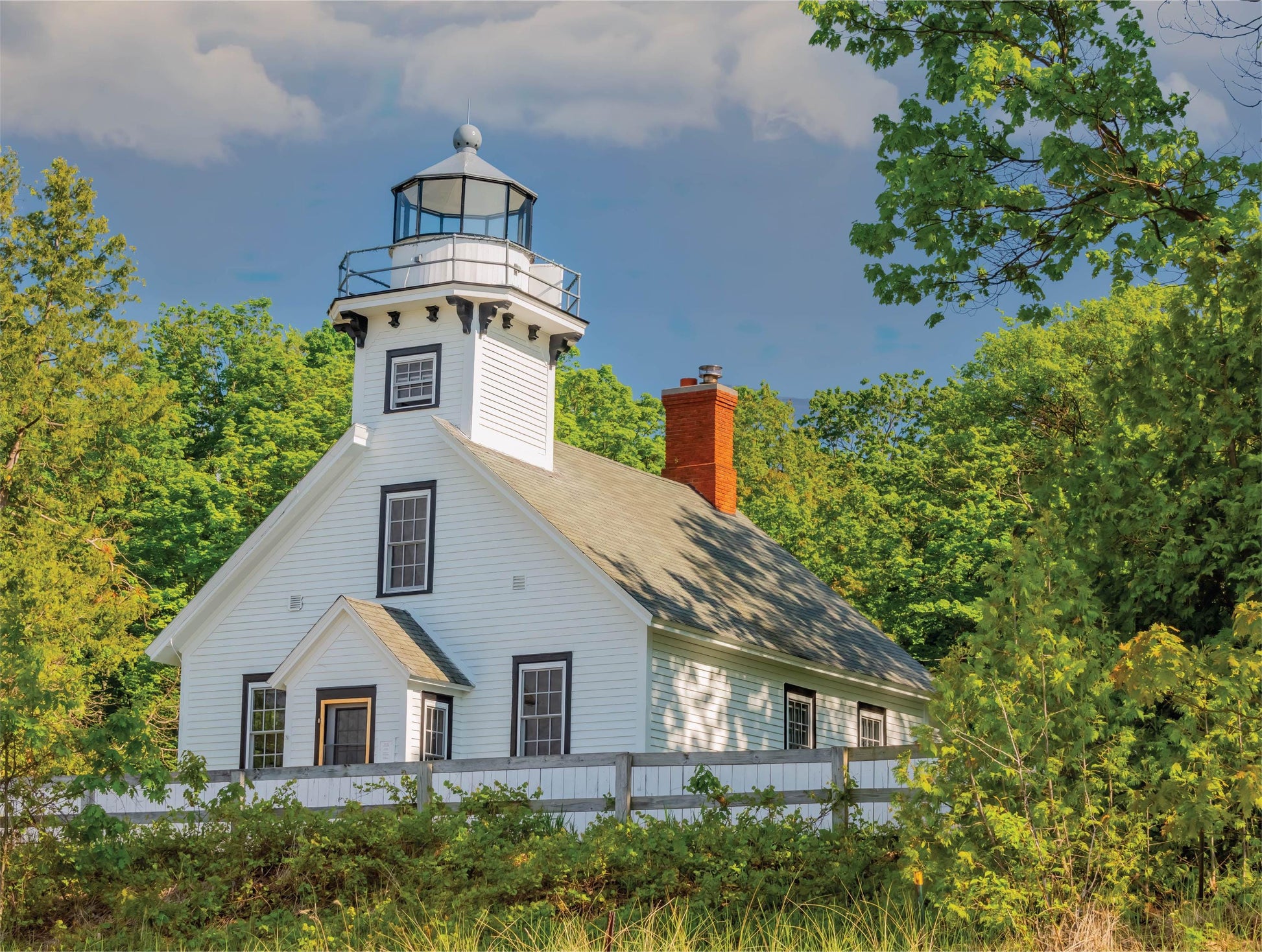 Mission Point Light - 500 Piece Jigsaw Puzzle - MI Puzzles by Phil Stagg Photography